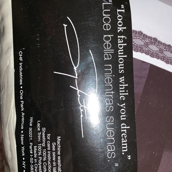 Bedding - Picture 2 of 2